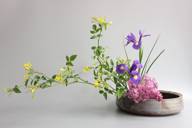 Ikebana Experience in Shinjuku - Activity Details