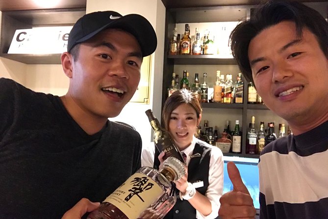 Japanese Whiskey Tasting; Relaxed and Educational in the Bar Whiskey Tasting: A Cultural Experience