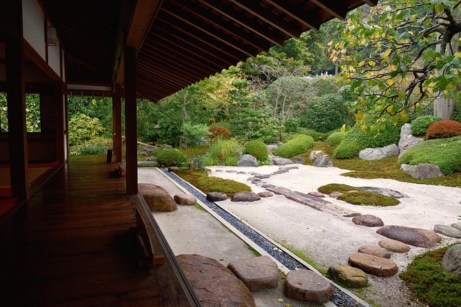 Kamakura Private Half-Day Muslim-Friendly Tour - Tour Overview