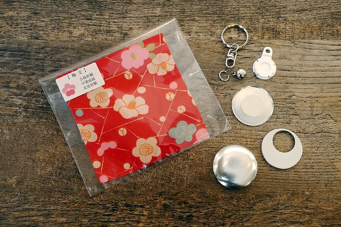Make Unique Items With Kimono Fabric in a Café Kimono Fabric Keyring (mm) Crafting Process Overview
