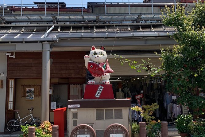 Takayama Oldtownship Walking Tour With Local Guide. (About min) Tour Details