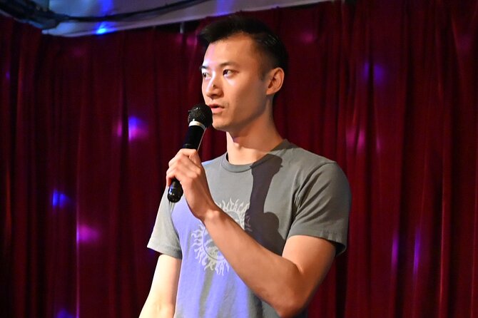 2-Hour Karaoke at Roppongi 7557 in Tokyo - Song Selection and Equipment