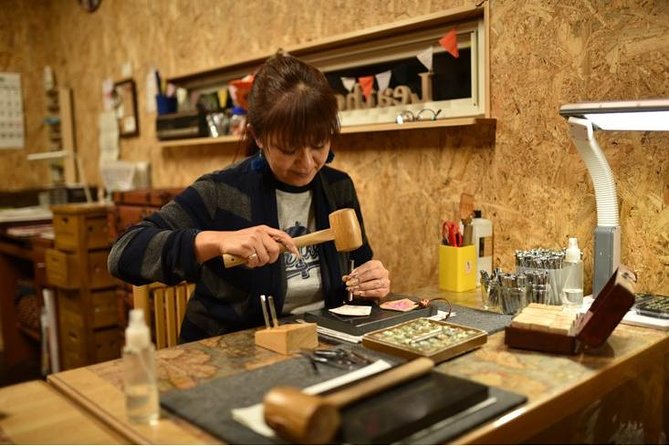 Colorful and Stylish! Making a Small Article Case! Leather Craft Experience - Step-by-Step Instructions