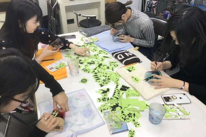 Create Your Glass Artwork With Japanese Motifs in Tokyo - Japanese Motifs Inspiration