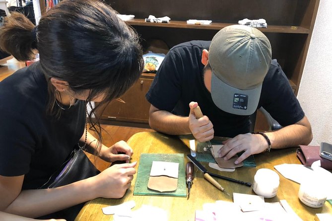 Original Coin Case Handmade - Handcrafting Process