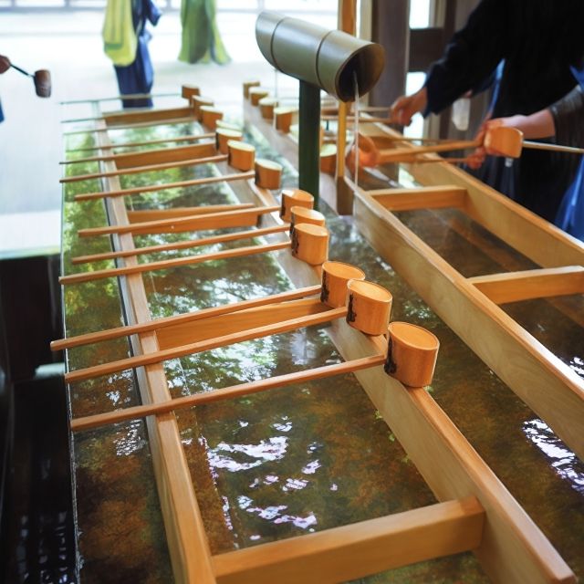 Tokyo: Meiji Jingu Shrine With Smartphone Audio Guide App - How to Use the Audio Guide