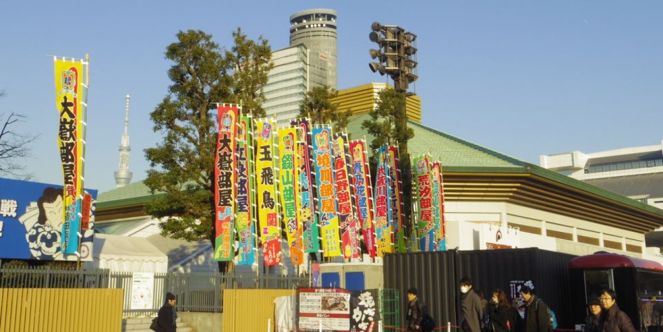 Tokyo: Sumo Wrestling Tournament Ticket With Guide - Experience Highlights