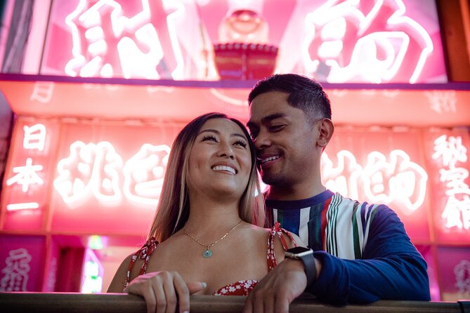 Dotonbori Nightscapes: Photoshooting Tour in Dotonbori" - Local Insights and Hidden Gems for Unique Shots