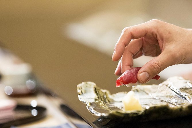 日本料理店SAKURAの寿司ランチセット予約 - Meeting Point Information