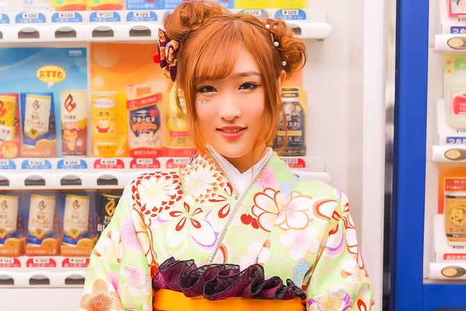 Hakama for an Unforgettable Graduation - Tips for Accessorizing Your Hakama