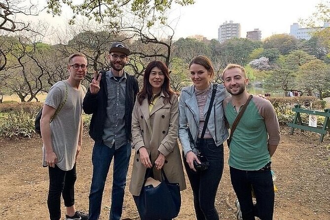 Licensed Guide Shinjuku Dramatic Tour Day Time (Tokyo) - Start and End Time