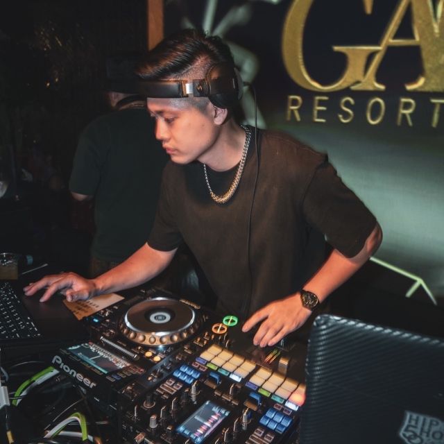 Osaka Bar Hopping - Inclusions