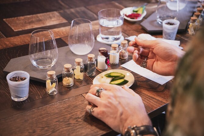 Sake Tasting Omakase Course by Sommeliers in Central Tokyo - Transportation and Traveler Recommendations