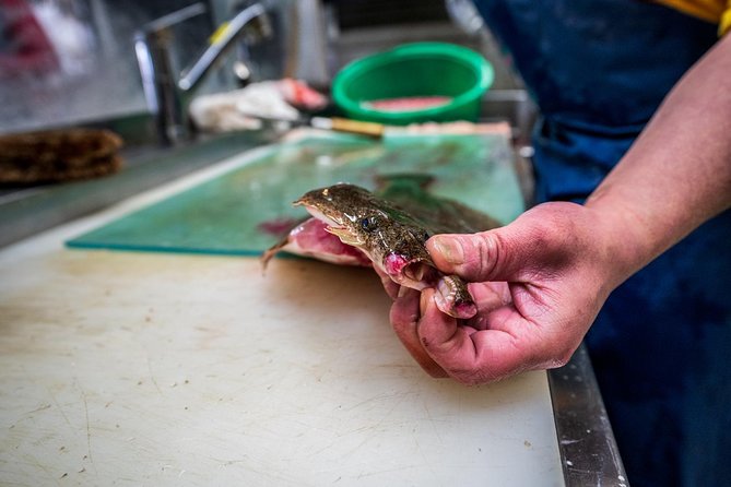 Special Access at Toyosu Fish Market With Hotel Pick up - Insider Access to Toyosu Fish Market