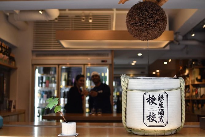 Starter Tour in Tokyo _Visiting Must-See Spots and Practical Guidance - Shibuya Crossing: Famous Intersection and Vibrant Shopping District