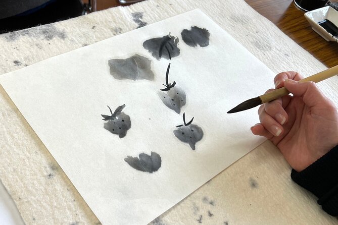 Suibokuga, Ink Painting Experience - Maximum Number of Travelers