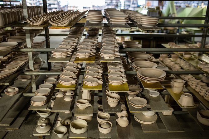 Arita Ware Private Walking Tour and Ceramics Treasure Hunt - Tour Requirements and Policies