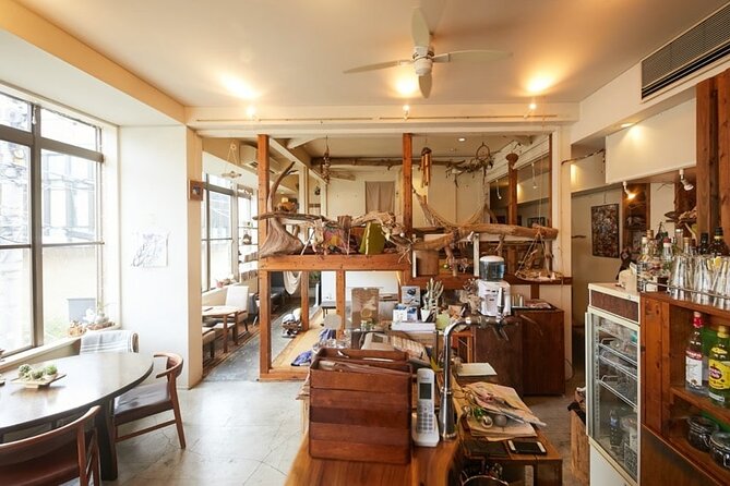 Matcha Tea Ceremony in a Cosy Cafe in Shimokitazawa, Tokyo - Relaxing Atmosphere of the Cafe