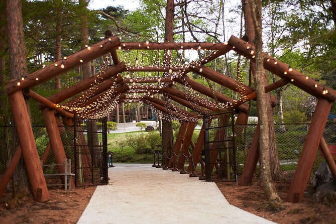 Retreat Bus Tour Surrounded by Beautiful Mt.Fuji - General Overview