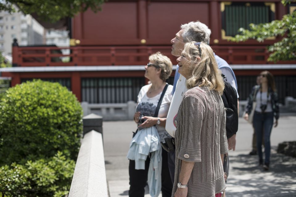 Sakura in Tokyo: Cherry Blossom Experience - Enjoying Hanami Parties in Tokyo