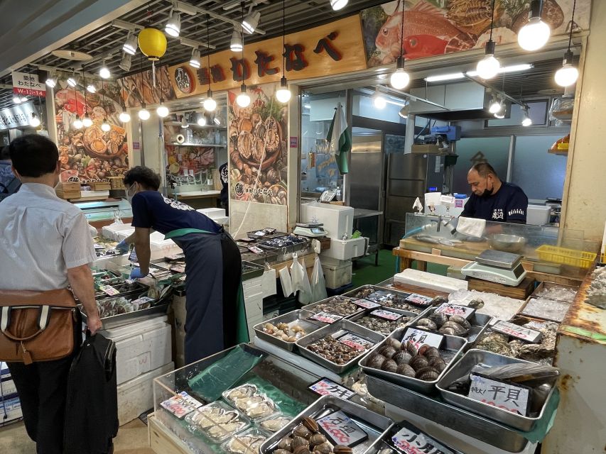 Tsukiji: Outer Market Walking Tour & Sake Tasting Experience - Customer Reviews