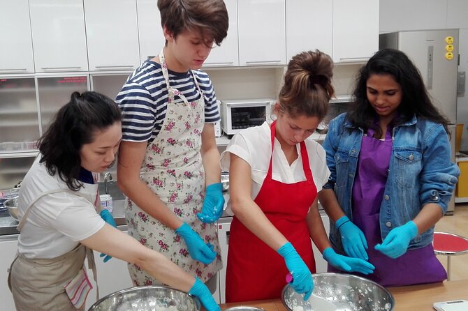 2 Hours Sushi Class - Common questions