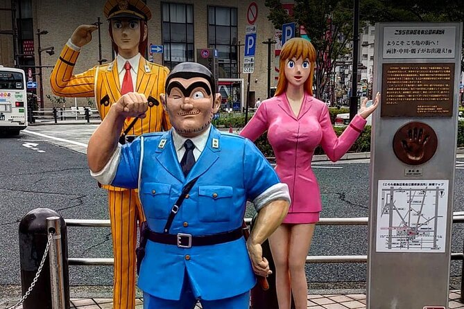 Exploring Everyday Life in Downtown Tokyo Walking With Shiba-Inu - Taking in Tokyos Cultural Scene