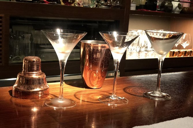 Japanese Whisky Tasting Experience at Local Bar in Tokyo - Tour Highlights