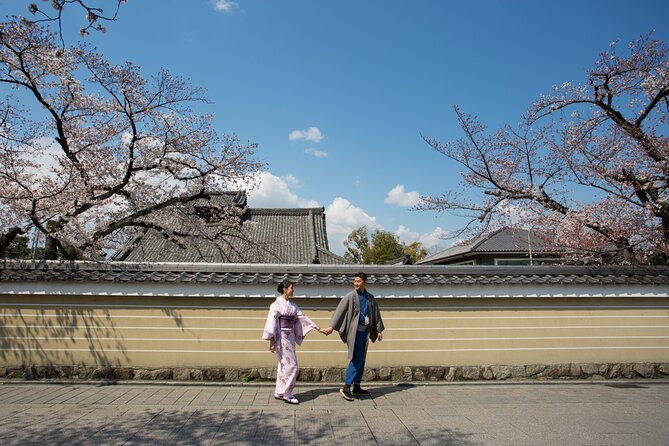 Private Vacation Photographer in Kyoto - Capturing Memories With a Professional Photographer