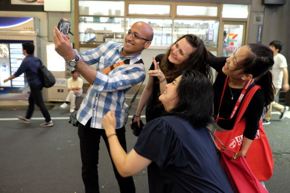 Tokyo: Shinjuku Drinks and Neon Nightlife Tour - Eco-Friendly and Carbon-Neutral Tour