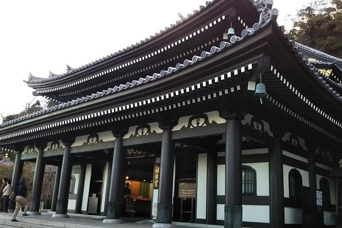 8-Hour Kamakura Tour by Qualified Guide Using Public Transportation - The Sum Up
