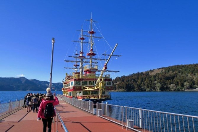 Hakone Pirate Ship, Owakudani Ropeway, Fuji 2nd Station Snow Sledding Day Trip - Background