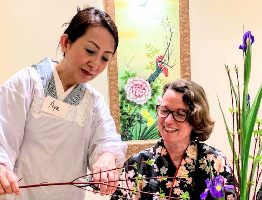 Kyoto: Local Home Visit Ikebana Private Class - Ikenobo Style Flower Arrangement
