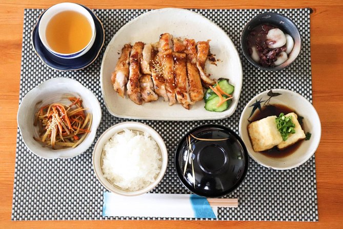 Private Market Tour, Cooking Class and Lunch With a Local in Sapporo - The Sum Up