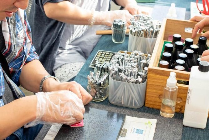 Colorful and Stylish! Making a Small Article Case! Leather Craft Experience - Quick Takeaways