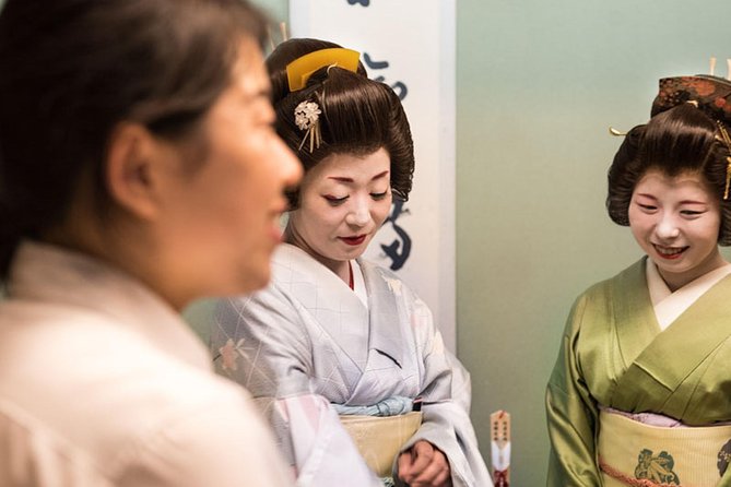 Authentic Geisha Performance and Entertainment Including a Kaiseki Course Dinner