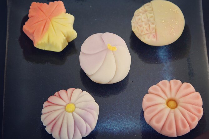 Make Traditional Sweets Nerikiri & Table Style of Tea Ceremony - Making Traditional Sweets (Nerikiri)