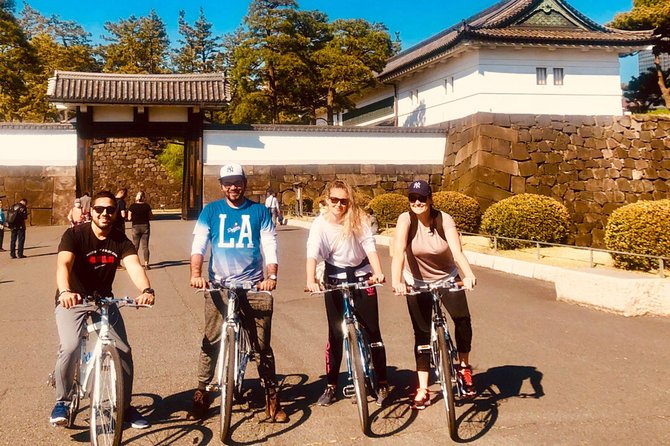 5-hour-tokyo-historical-bike-tour-through-imperial-palace-tsukiji-quick-takeaways