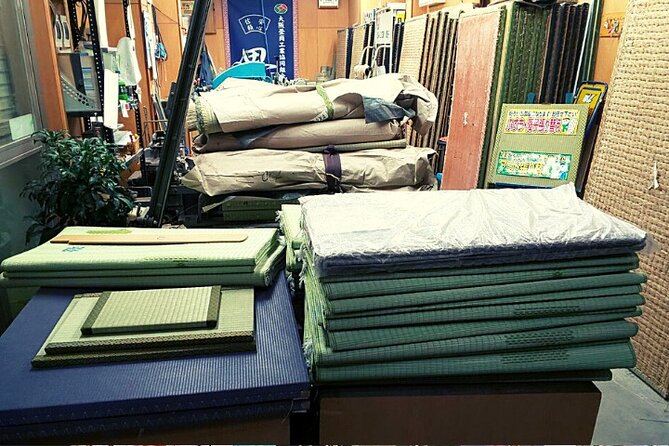 Osaka Kickstart Tour: Day & Night Hotspots & Hidden Gems Tours(Private or Group) - Group Tours: Discovering Osakas Nighttime Wonders