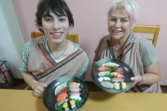 Enjoy a Basic Sushi Making Class Quick Takeaways
