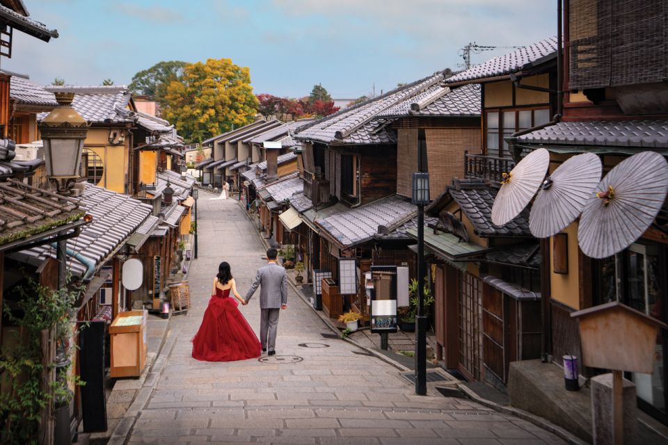 Kyoto: Private Romantic Photoshoot for Couples - Quick Takeaways