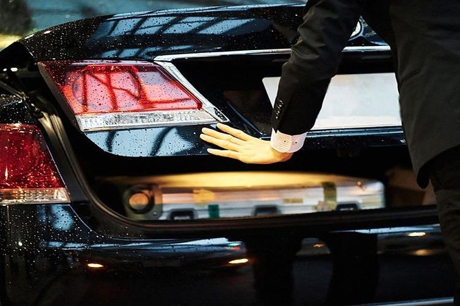 Osaka Kansai Airport Pick-Up Service - Quick Takeaways