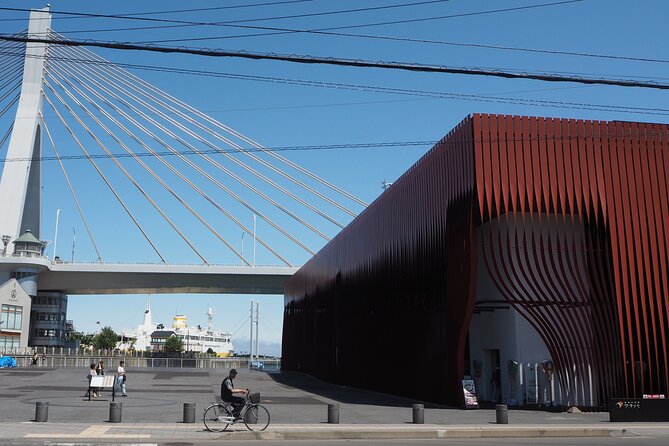 Private Tour to Big Buddha and Nebuta Museum With Licensed Guide Quick Takeaways