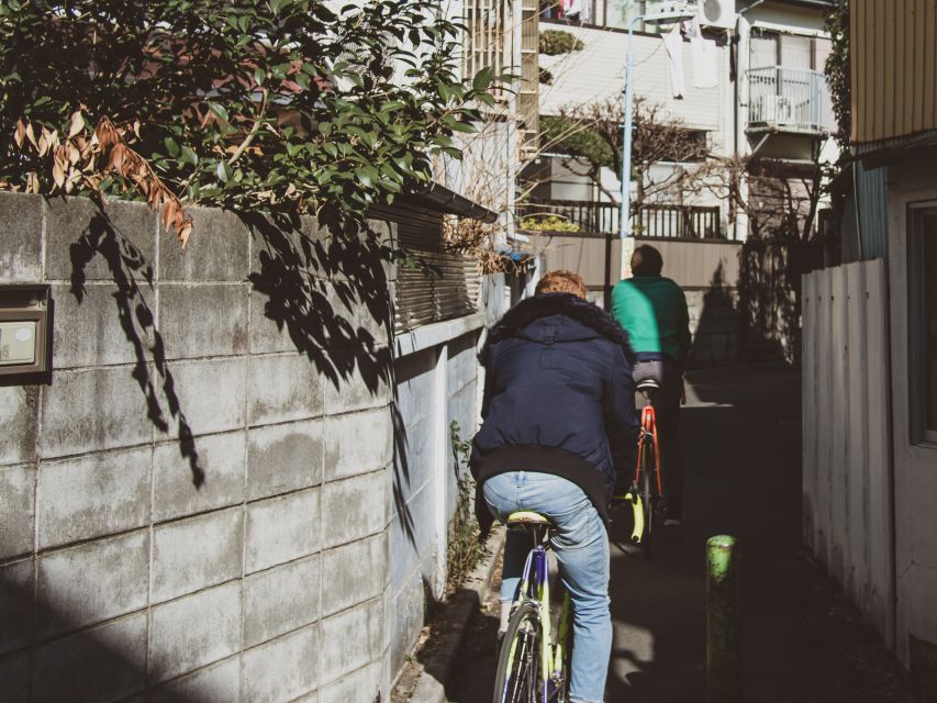 Tokyo: Private West Side Vintage Road Bike Tour - Meeting Point at Koenji Station