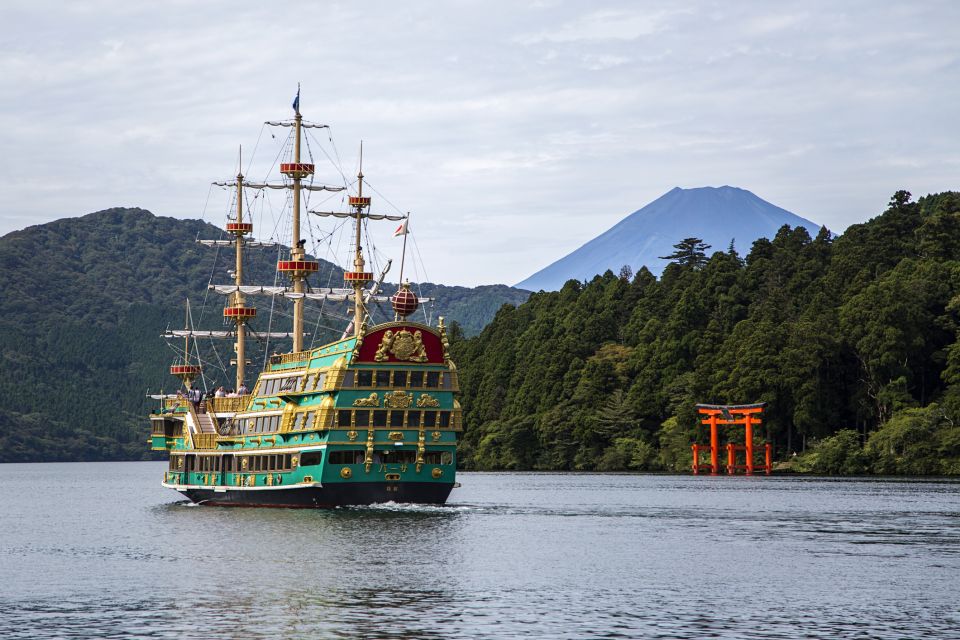 From Tokyo: Private Day Trip to Hakone With Lake Ashi Cruise - Pickup and Transportation